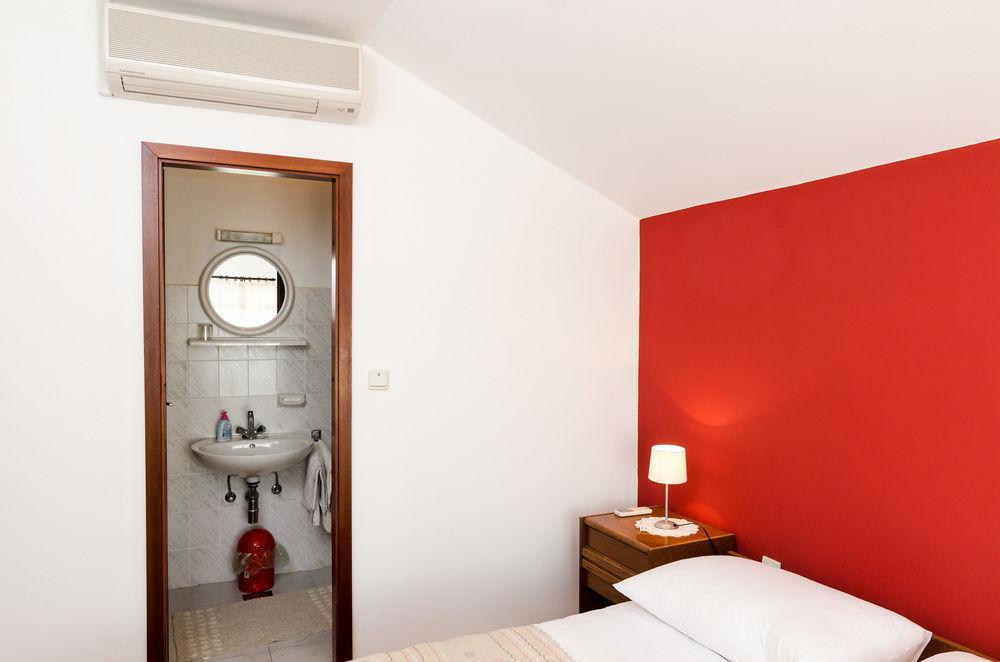 Guesthouse Moretic Орашац Экстерьер фото