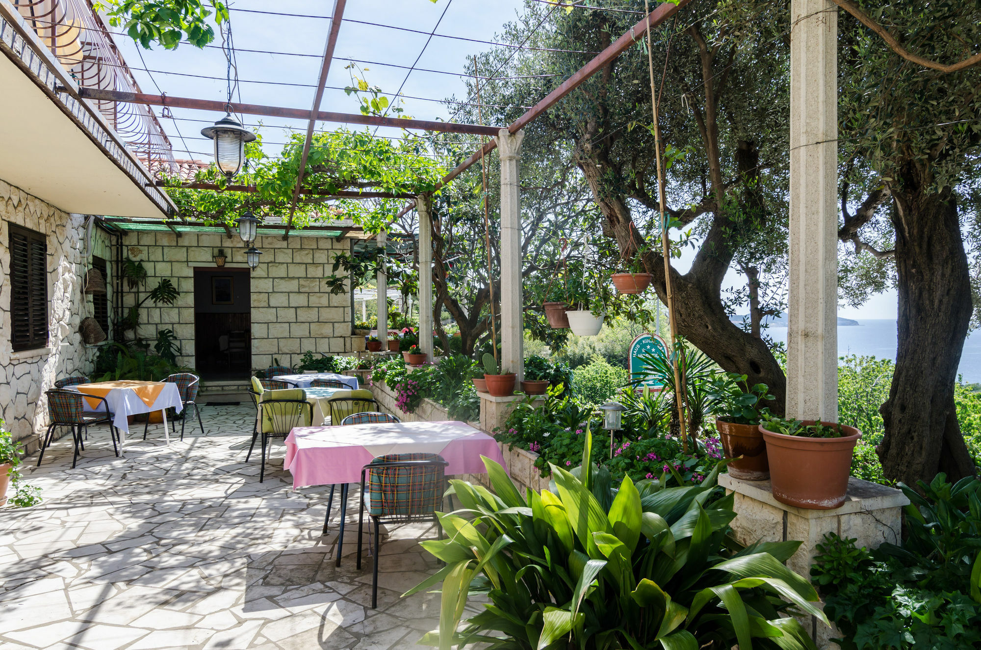 Guesthouse Moretic Орашац Экстерьер фото